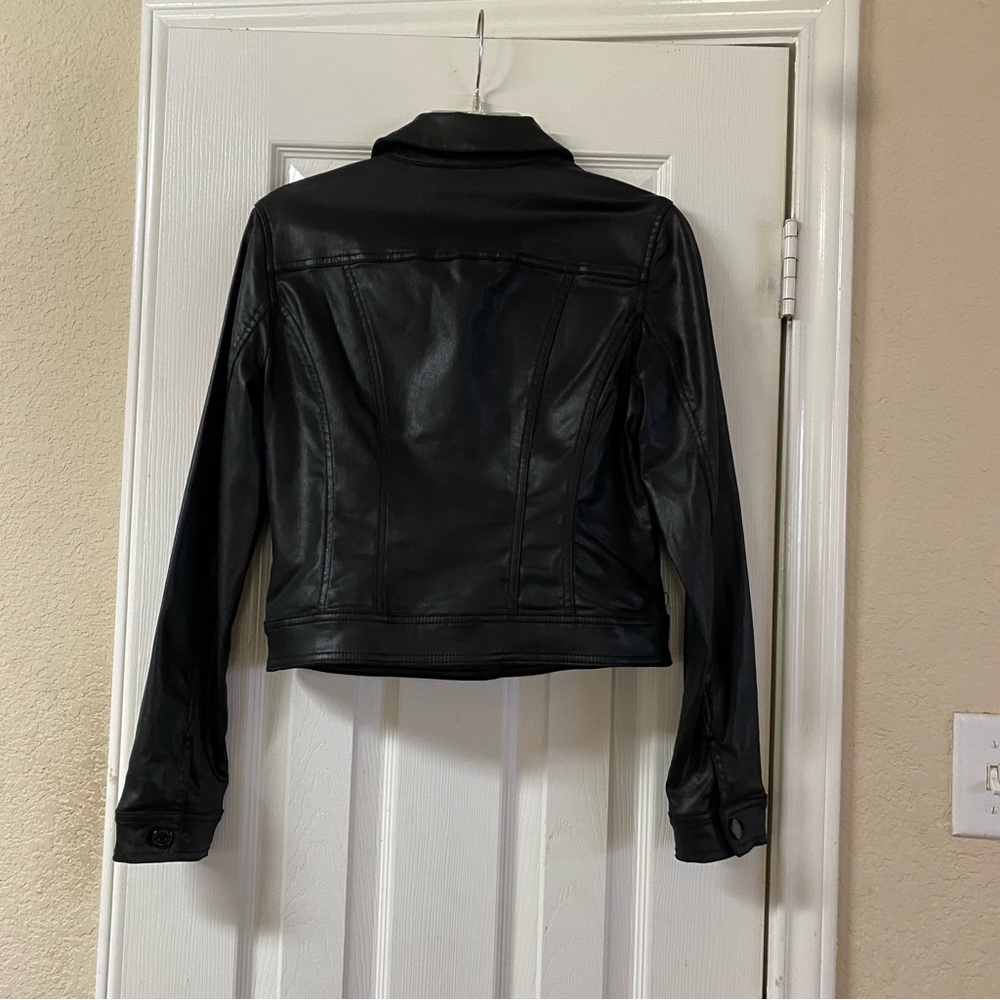 White House Black Market Coated Denim Classic Cropped Faux Leather Jacket Size 4 - Picture 8 of 16